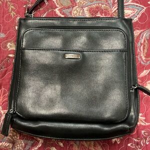 EUC- Classic Nine West Vintage 90s Black Crossbody Bag